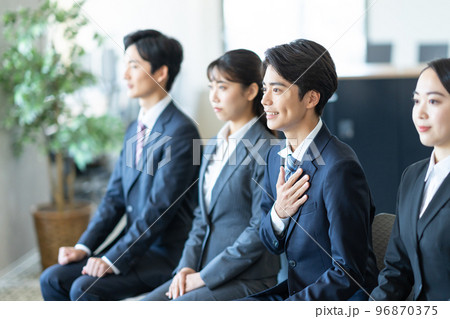 面接 就職活動 大学生 面接 就職活動 大学生 96870375