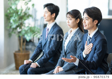 面接 就職活動 大学生 面接 就職活動 大学生 96870379