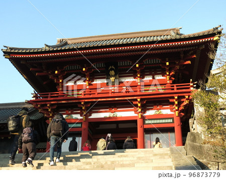 鶴岡八幡宮の楼門 鶴岡八幡宮の楼門 96873779