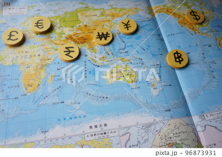 世界の通貨記号のイメージ 96873931