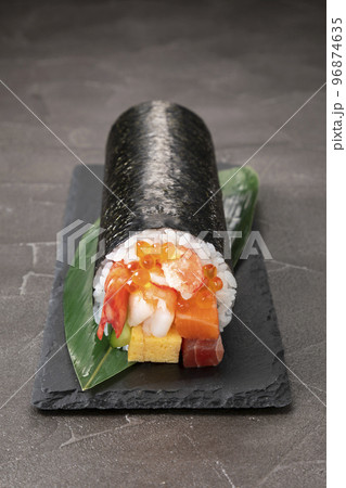 海鮮巻　恵方巻 96874635