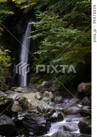 エビラ沢の滝 神奈川県相模原市 エビラ沢の滝 神奈川県相模原市 96878836