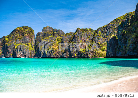 Maya Bay from the beach, in koh Phi Phi, Krabi, Thailand 96879812