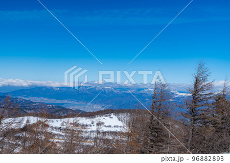 【冬素材】冬の入笠山山頂から見た北アルプス【長野県】 96882893