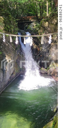 龍神の滝 96886241