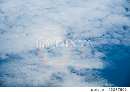 空の虹ブロッケン現象 空の虹ブロッケン現象 96887601