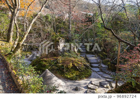 晩秋の京都大原 宝泉院「宝楽園」 晩秋の京都大原 宝泉院「宝楽園」 96892724