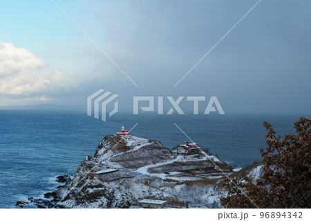 小樽 高島岬の日和山灯台と鰊御殿 小樽 高島岬の日和山灯台と鰊御殿 96894342