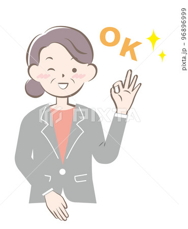 OKサインを出すスーツ姿のシニア女性	 96896999