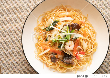 焼きビーフン 96899535