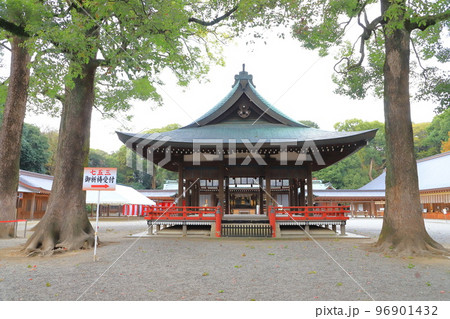 武蔵一宮氷川神社 舞殿 埼玉県さいたま市大宮区 武蔵一宮氷川神社 舞殿 埼玉県さいたま市大宮区 96901432