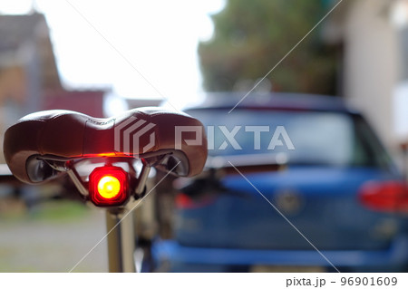 昼間でも視認性の確保 昼間でも視認性の確保 96901609