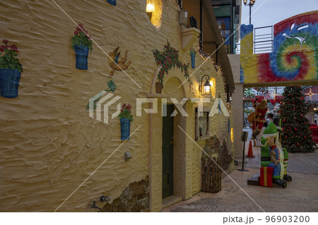 沖縄のクリスマス 北谷町 美浜アメリカンビレッジ 沖縄のクリスマス 北谷町 美浜アメリカンビレッジ 96903200