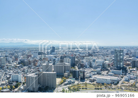 新潟県新潟市　朱鷺メッセBefcoばかうけ展望室から望む新潟市の街並み（南方向） 96905166