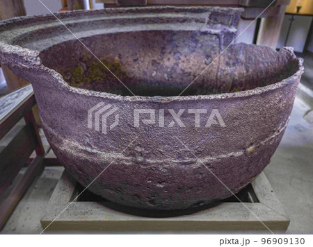 天台寺門宗総本山　三井寺（園城寺）弁慶の汁鍋 96909130