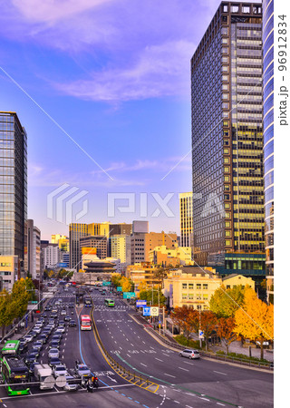 中心部 大都市 鳥瞰図 96912834