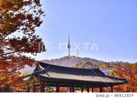 南山タワー 南山コル韓屋村 季節 96912924