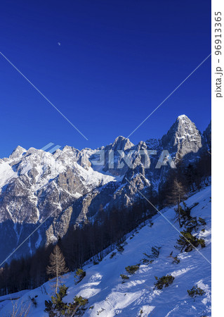 Winter landscape near Vrsic, Triglavski national park, Slovenia 96913365
