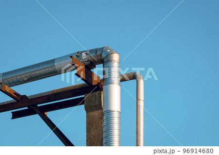 Pipeline for transporting goods such as oil, natural gas or water Pipeline for transporting goods such as oil, natural gas or water 96914680