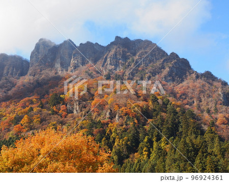 秋の妙義山 秋の妙義山 96924361
