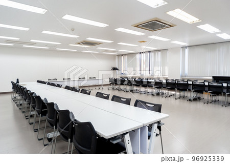 会議室　大部屋　オフィス　レンタルスペース 96925339