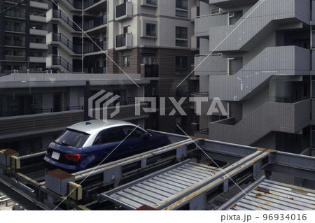 立体 機械式駐車場　マンション 96934016