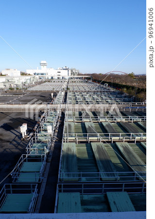 多摩川上流水再生センターの沈殿池 96941006