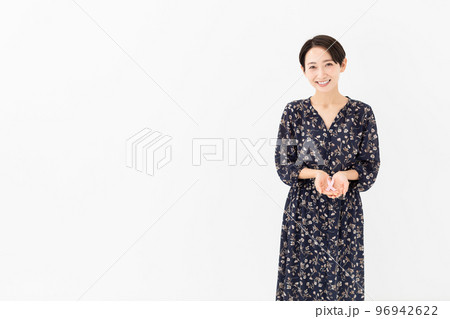 ピンクリボン 女性 ピンクリボン 女性 96942622