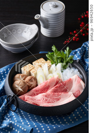 すき焼きイメージ 96942650