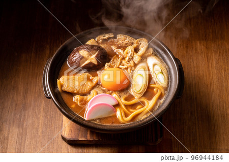 みそ煮込みうどん 96944184