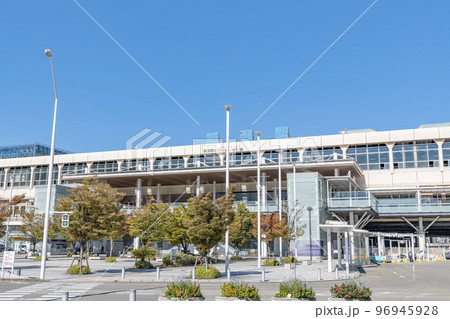 新潟県新潟市　青空のJR新潟駅南口 96945928