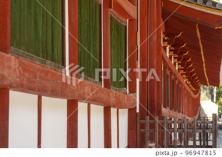 東大寺中門　回廊（奈良県奈良市） 96947815