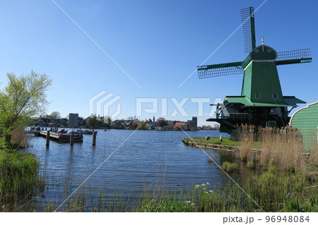 オランダの風車村、ザーンセスカンス 96948084
