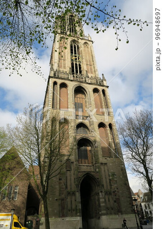 ユトレヒトにある聖マルティン大聖堂（ドム教会）のドム塔 96948697