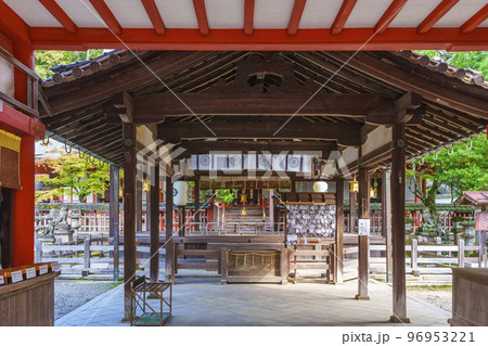 手向山八幡宮 拝殿・本殿(奈良県奈良市) 手向山八幡宮 拝殿・本殿(奈良県奈良市) 96953221