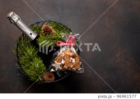 Christmas gingerbread cookies and champagne Christmas gingerbread cookies and champagne 96961577