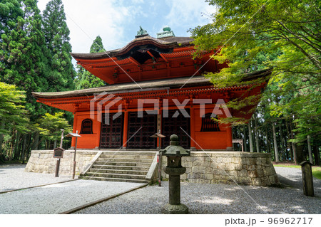【世界遺産 古都京都の文化財】比叡山延暦寺東塔　夏の戒壇院　滋賀県大津市 96962717