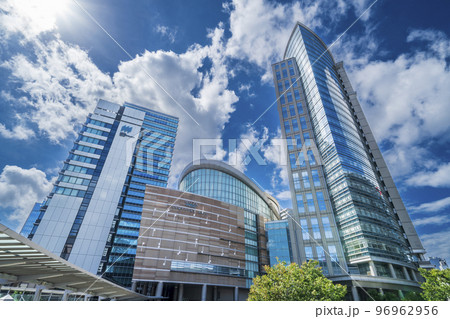 JR川崎駅西口の都市風景　川崎タワーやミューザ川崎などの超高層ビル群【神奈川県・川崎市】 96962956