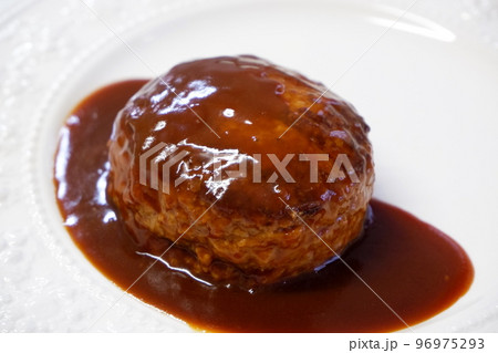 ハンバーグ 96975293