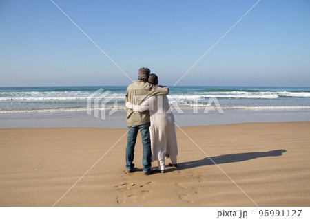 Senior couple enjoying beautiful seascape view 96991127