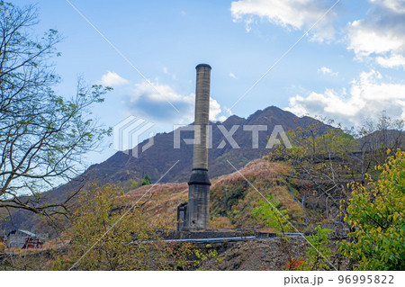 足尾銅山製錬所 大煙突 足尾町 秋の風景 足尾銅山製錬所 大煙突 足尾町 秋の風景 96995822