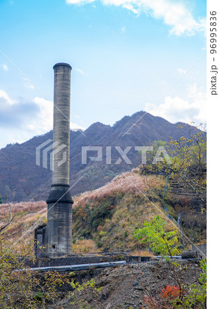 足尾銅山製錬所　大煙突　足尾町　秋の風景　　 96995836