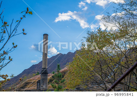 足尾銅山製錬所　大煙突　足尾町　秋の風景　　 96995841