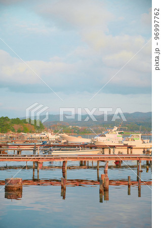 桟橋　船　久美浜湾　海の京都　風景　田舎 96997762