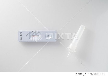 新型コロナ抗原検査キット_陽性 97000837