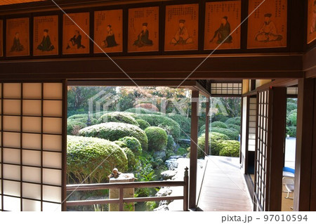 紅葉真っ盛り 秋の丈山苑 詩泉閣 紅葉真っ盛り 秋の丈山苑 詩泉閣 97010594