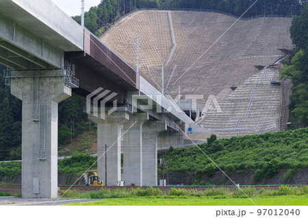 北陸新幹線 延伸工事　脇本トンネル坑口　南越前町　2022年7月 97012040