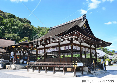 9月に参拝した京都市松尾大社の拝殿と中門 9月に参拝した京都市松尾大社の拝殿と中門 97014599