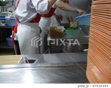 大学の食堂　～university Cafeteria 97016304