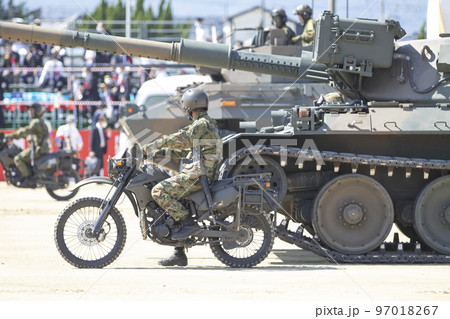戦闘 97018267